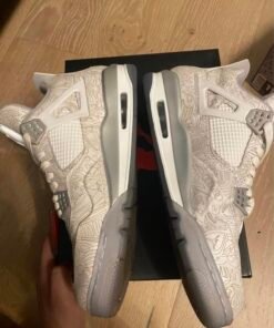 sneakers pallets
