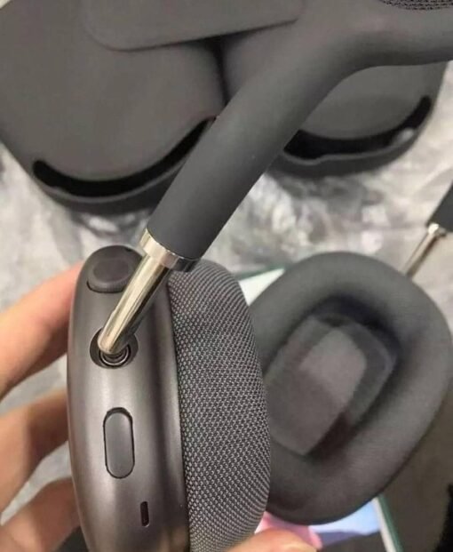 Unbeatable-deals-for-Airpods-Max-pallet-for-sale
