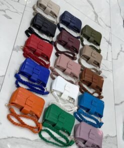 Wholesale Woman Bags & Purse Pallets for Sale1